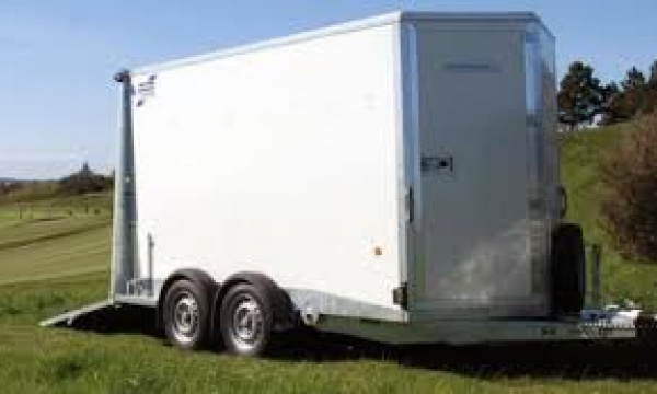 Skaphenger med rampe